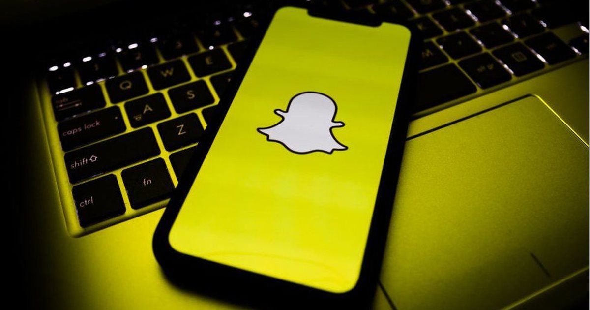 Why Does Snapchat Keeps Logging me out? 8 Ways to Fix it | LowkeyTech