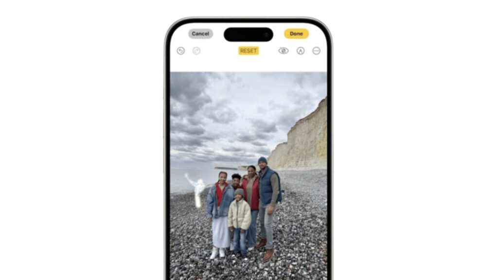 Apple Introduces Clean Up Feature In iOS 181 Beta 3
